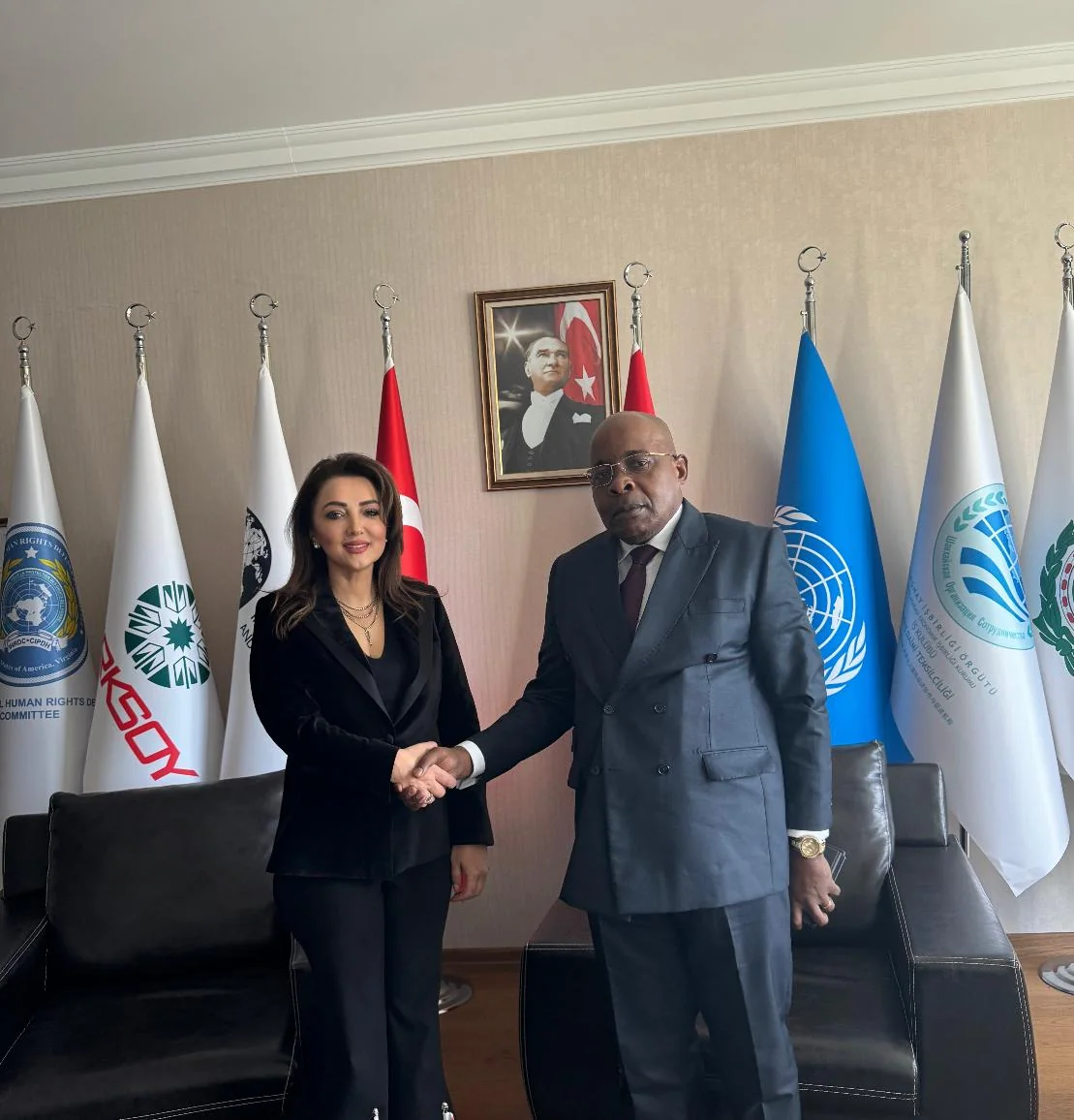 Vısıt From the Ambassador of Equatorıal Guınea to Uluskon Presıdent Atasoy