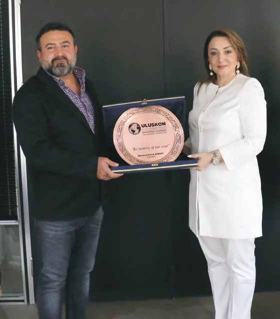 ULUSKON, Yılın İhracatçısı Ödülünü Takdim Etti