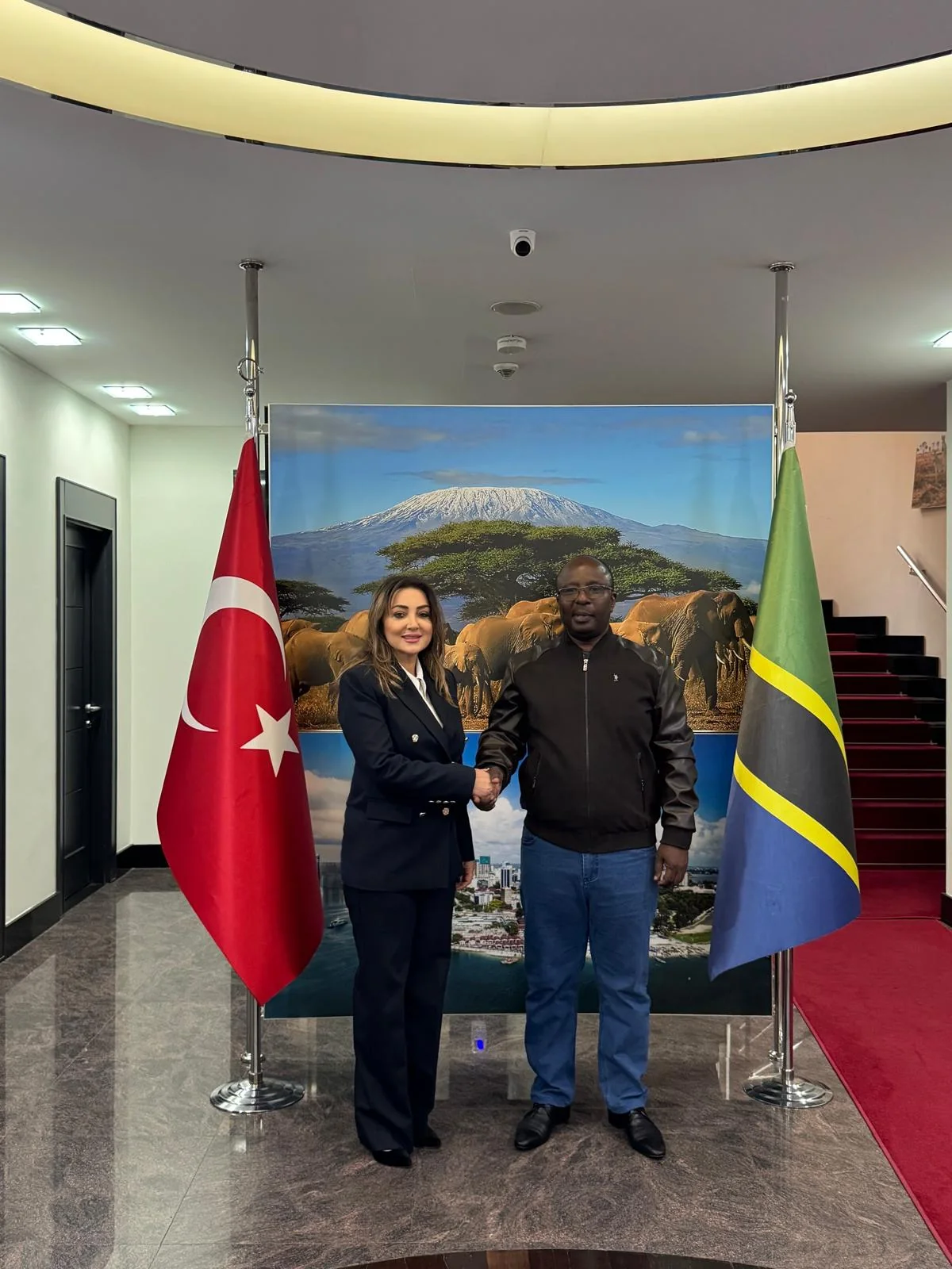 ULUSKON Genel Başkanı Nezaket Emine Atasoy, Tanzanya Büyükelçiliğini Ziyaret Etti