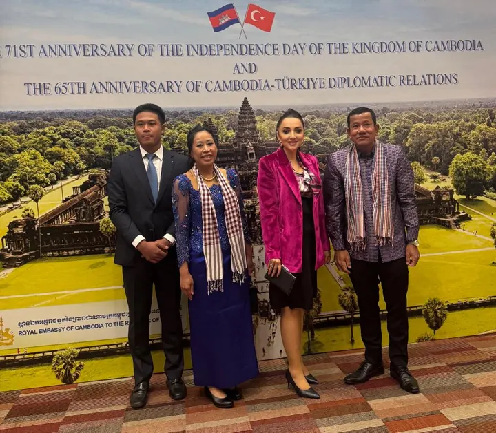 The President of the International Investment and Business Confederation (ULUSKON) and United Nations goodwill ambassador, Nezaket Emine Atasoy, attended the celebration of the Kingdom of Cambodia’s 71st Independence Day and the 65th anniversary of Cambodia-Turkey diplomatic relations