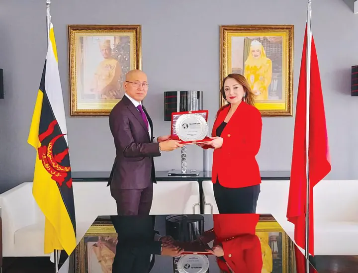 Nezaket Emine Atasoy, Brunei Büyükelçisi Shafiee Kassim'i Ziyaret Etti