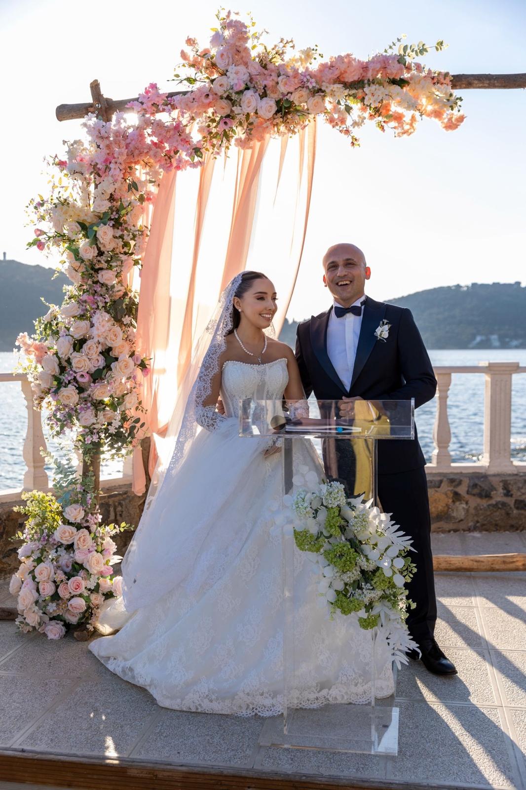 Atasoy Ailesinin Mutlu Günü